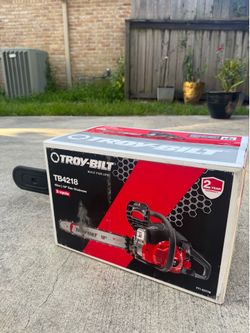 Troy-Bilt 18" 42cc Gas Chainsaw, TB4218