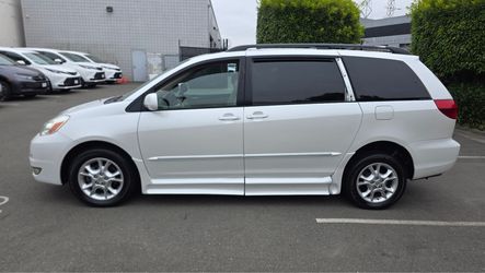 2005 Toyota Sienna