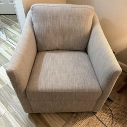 Thomasville Swivel Chair