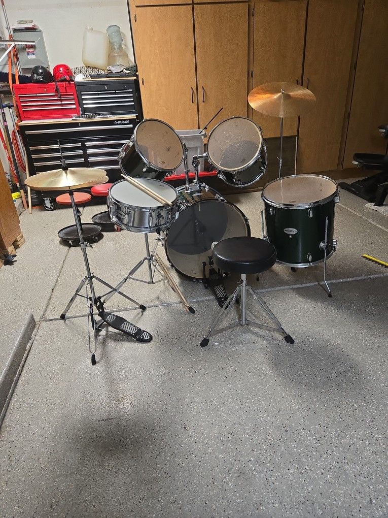 Rockwood By Hohner Drum Set 