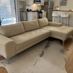 ALL MODERN SECTIONAL / RIGHT HAND CHAISE