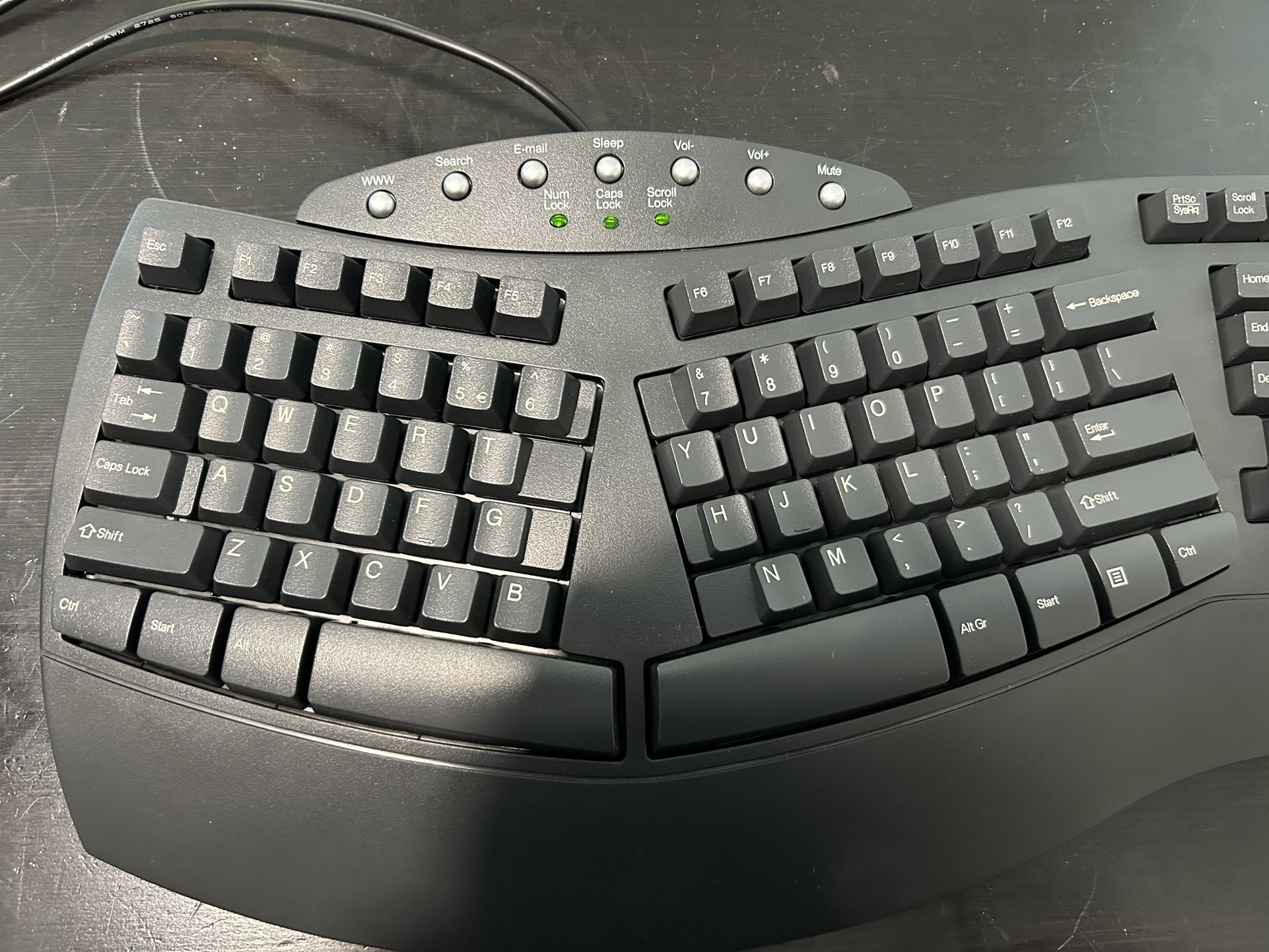 Ergonomic Keyboard (wired)