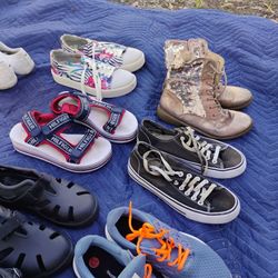 0 Flea Market People $20 For All These Shoes