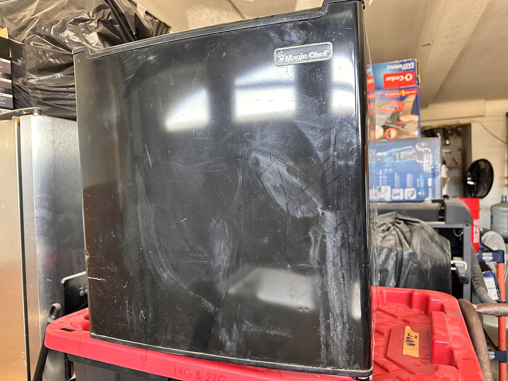 Magic Chef 1.7 cu. ft. Mini Fridge