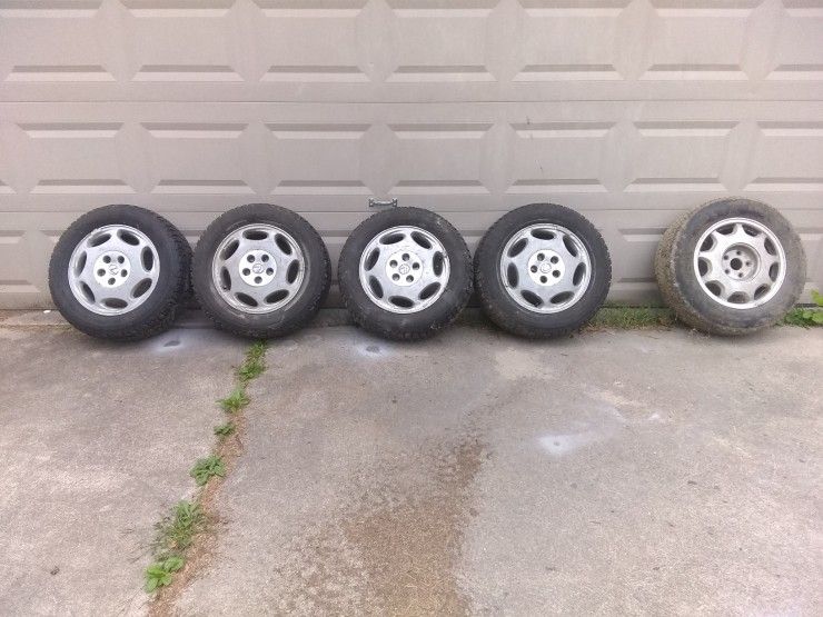5 five TIRES and WHEELS. Mounted on 16