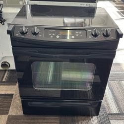 Ge Profile Black Glass Top Electric Stove