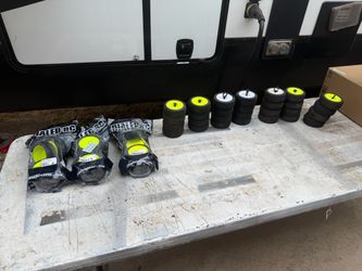 1/8 buggy wheels/tires DIALED
