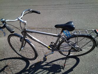 Jamis Commuter 4 Comfort Hybrid with Nuvinci hub Rear Rack