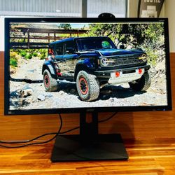 Acer 28” 4K LED MONITOR 
3840 x 2160P Resolution//Speakers//Rotate -Like New
