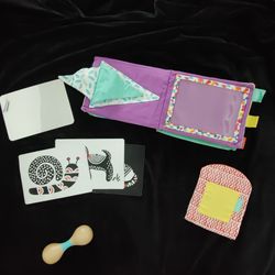 Lovevery kit - The Charmer (3 - 4 months)