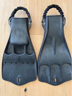 ScubaPro Jet Fins (Medium w/ metal spring straps)