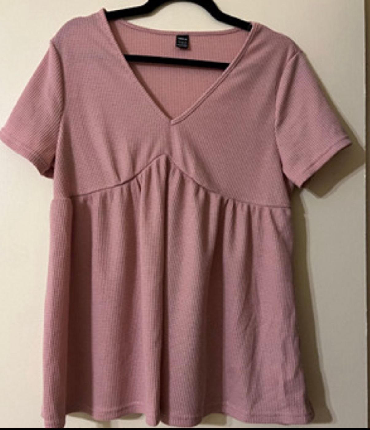 Shein Women’s Pink Top