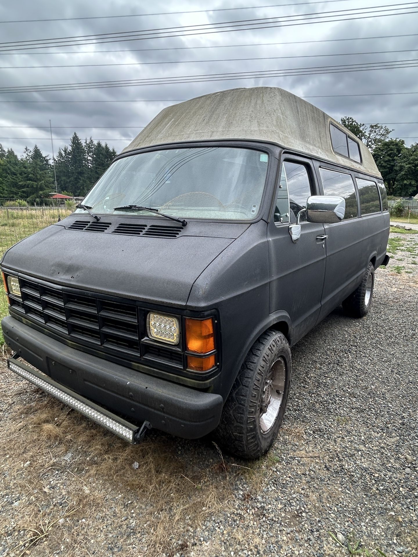 1989 Dodge Ram Wagon