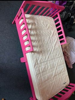 Toddler bed