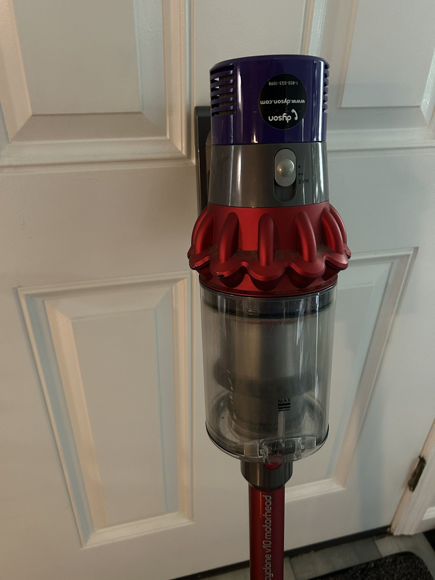 Dyson Vacuum 