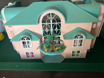 Mega blocks house