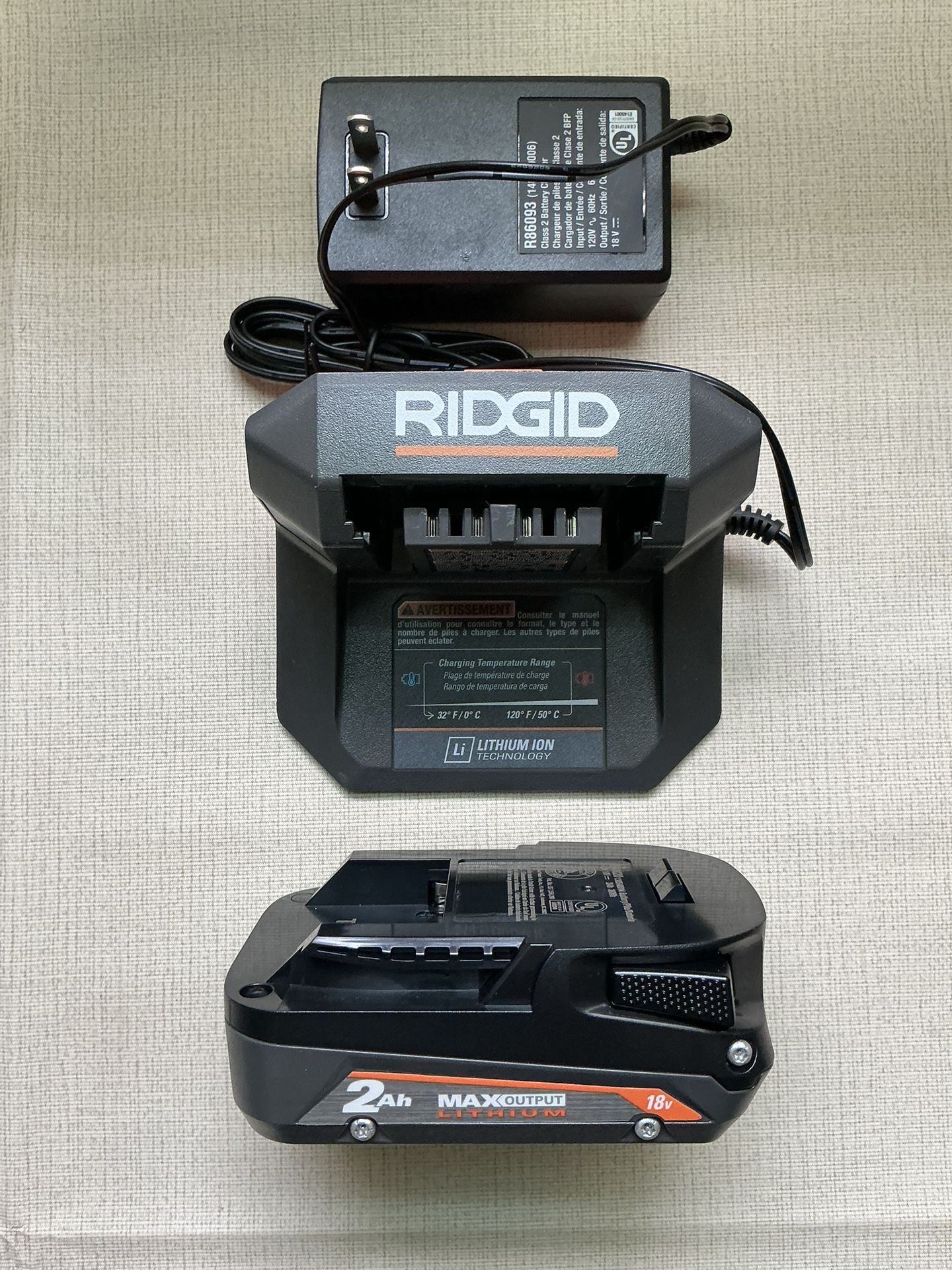 RIDGID. 18V Lithium Ion MAX OUTPUT 2.0Ah Starter Kit.