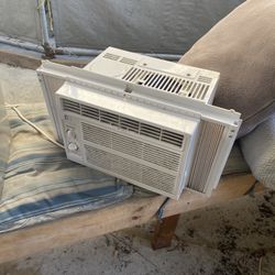 Window Air Conditioner
