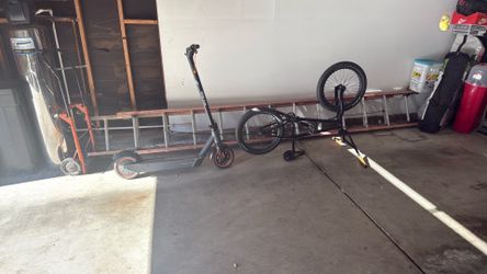 Mongoose l500 and Hiboy s2 max e scooter