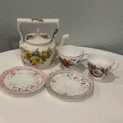 Teapot And Tea Cups 