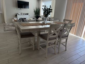 Ashley Dinning Table