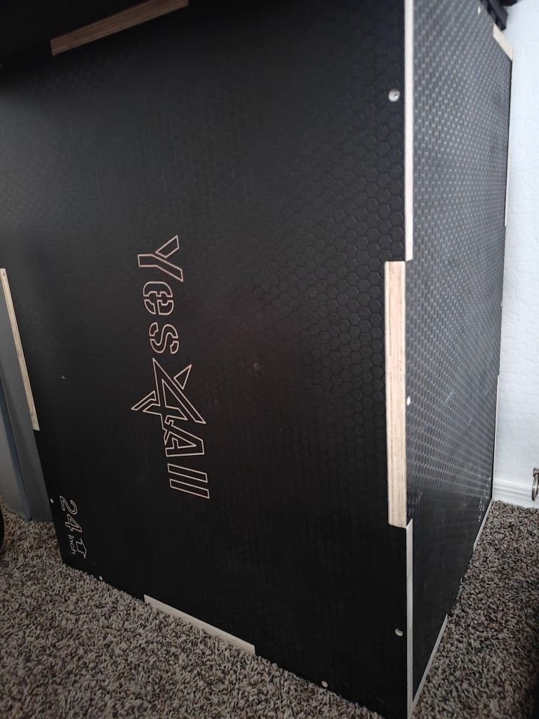 Yes4All 3 in 1 Non-Slip Wooden Plyo Box, Plyometric Jump Box for Skipping, Jumping, Lunges, Squats, Step-Ups, Dips