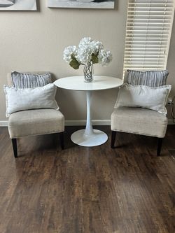Modern Table With 2 Chairs