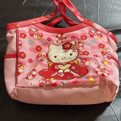 Hello kitty purse