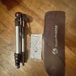 Manfrotto Compact Advanced Camera Tripod w/ Case & Quick Release Plate