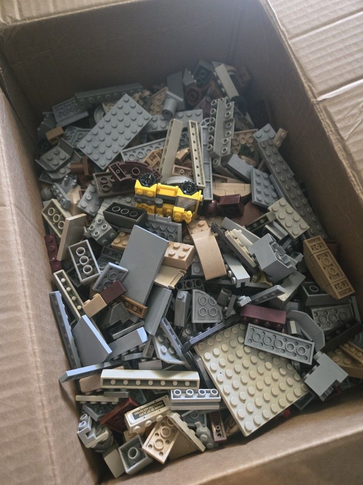 9lbs Of Building Blocks! Mega Bloks And COBI
