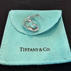 TIFFANY & CO Heart Thumb Ring