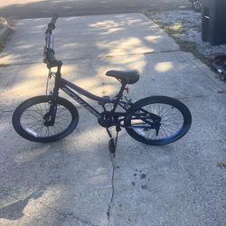 Schwinn Falcon 20" Kids' Bike