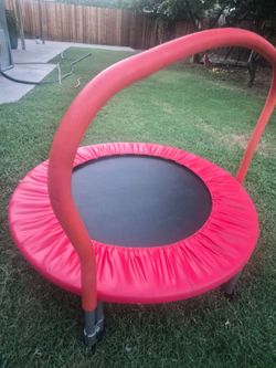 Kids small trampoline/ workout trampoline