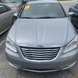 2013 Chrysler 200