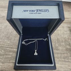 Diamond Neckle And Eyerings 