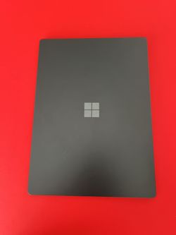 Microsoft Surface Laptop 5 (2022) 13.5β Touch Screen 12th Generation intel i5 with 512GB SSD (powerful Laptop)