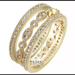 New 18k Yellow Gold Wedding Ring Set 