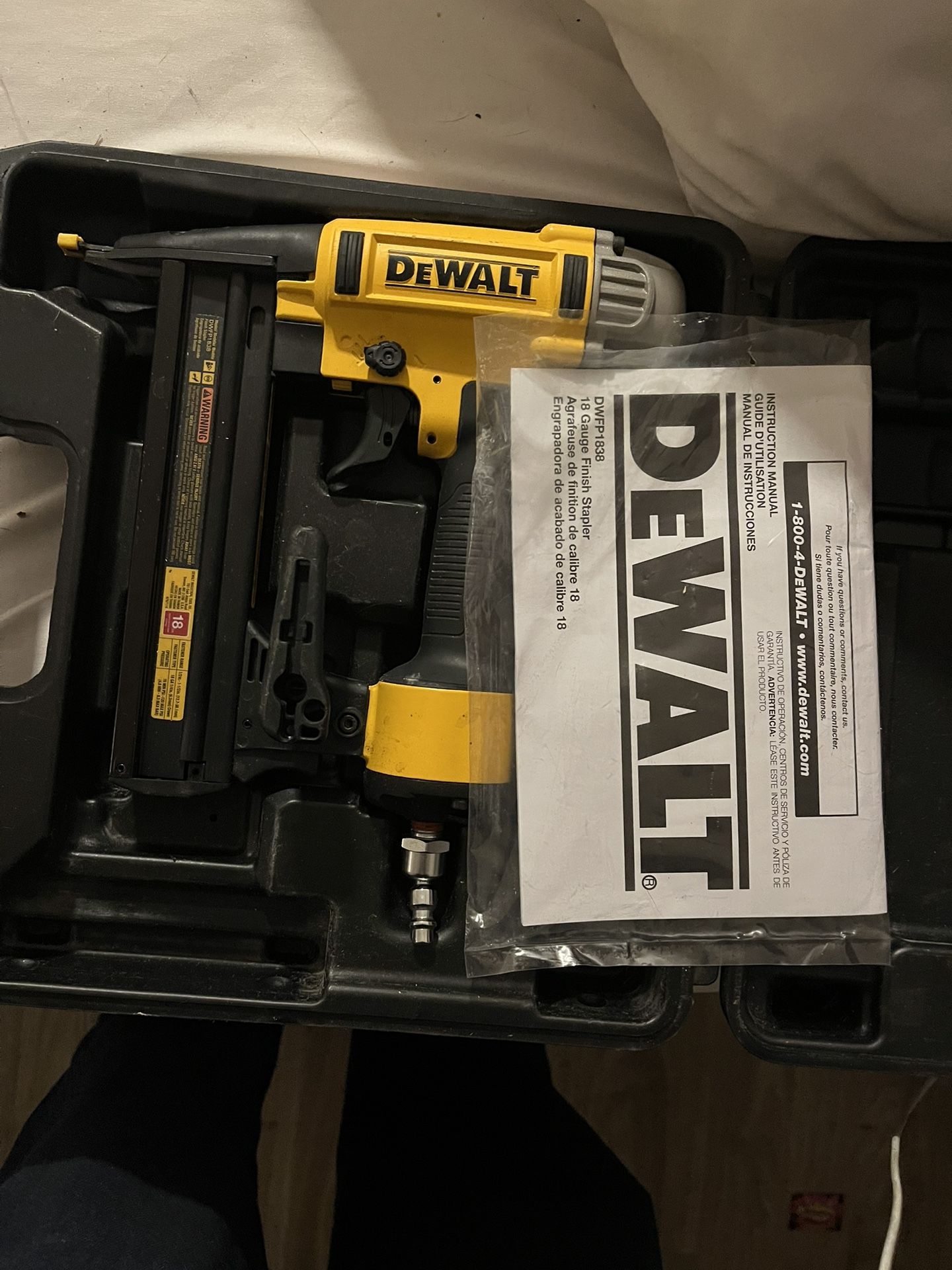 Dewalt 18 Gauge Nail Gun