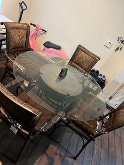 Kitchen glass  table and chairs set