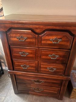 Sturdy 5 drawer chest of drawers