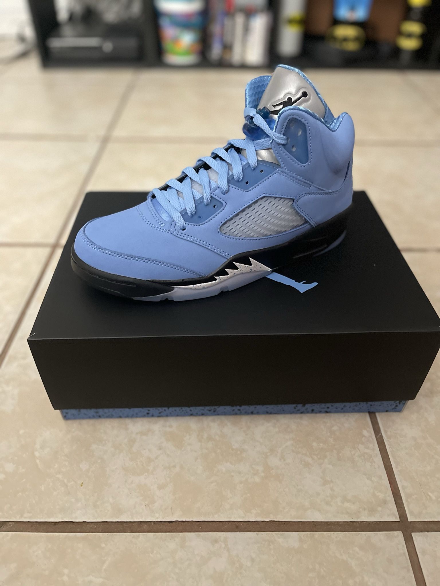 Jordan Retro 5 UNC