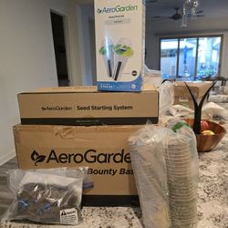 Aerogarden Bounty Basic With Seed Starter & Salad Greens 9 Pod Kit