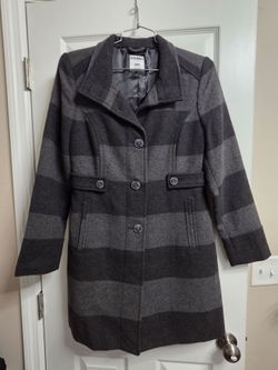 Old Navy Women's Striped  Coat Medium