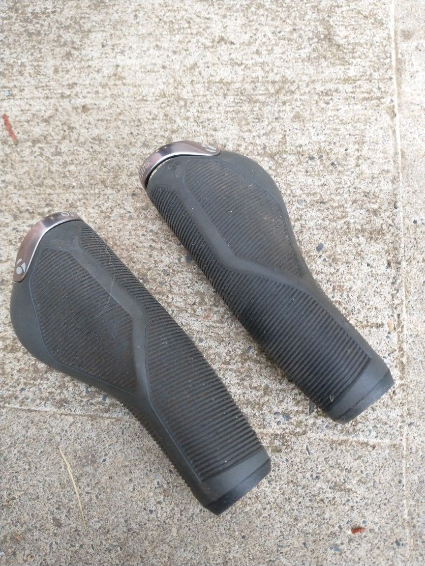 Bontrager Lock On Grips from Hybrid Bike