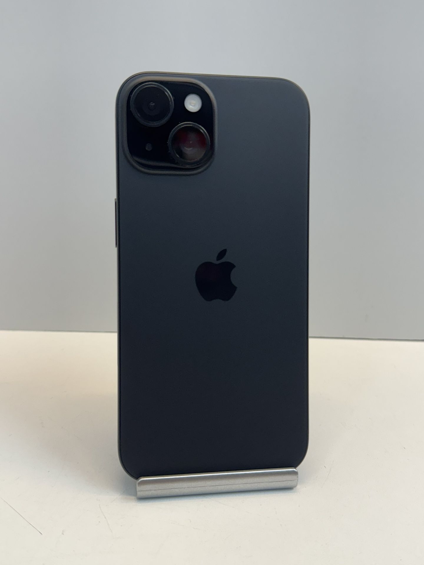 Apple iPhone 15 128gb. ( Unlocked Cellphone )