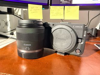 Canon R50V + RF 14-30mm lens included