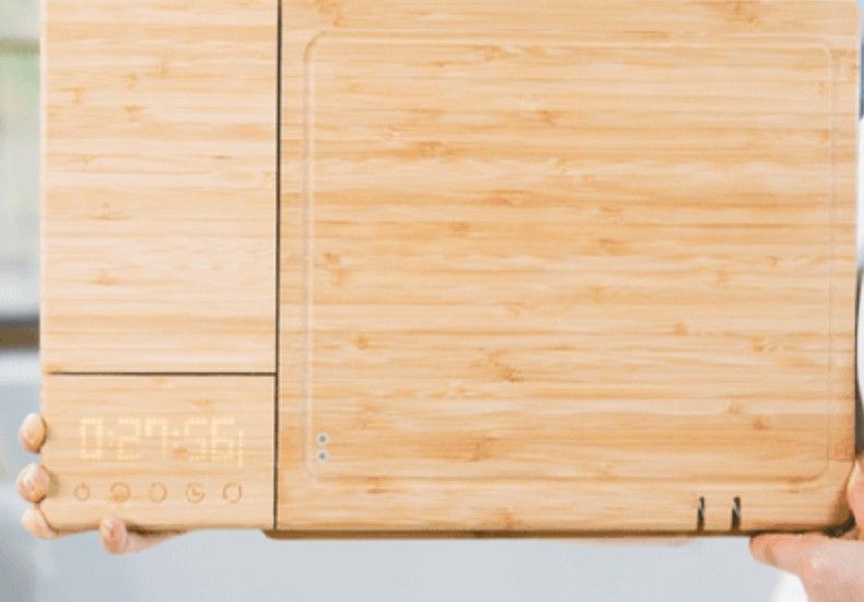 Smart bamboo cutting board