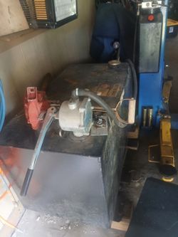 100 gallon  Fluid transfer tank