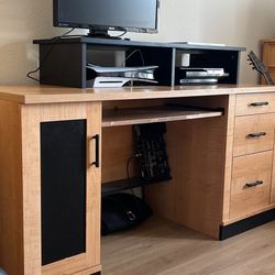 Wooden Computer Desk
