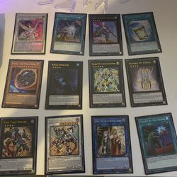 Yu-Gi oh Lot/Cards